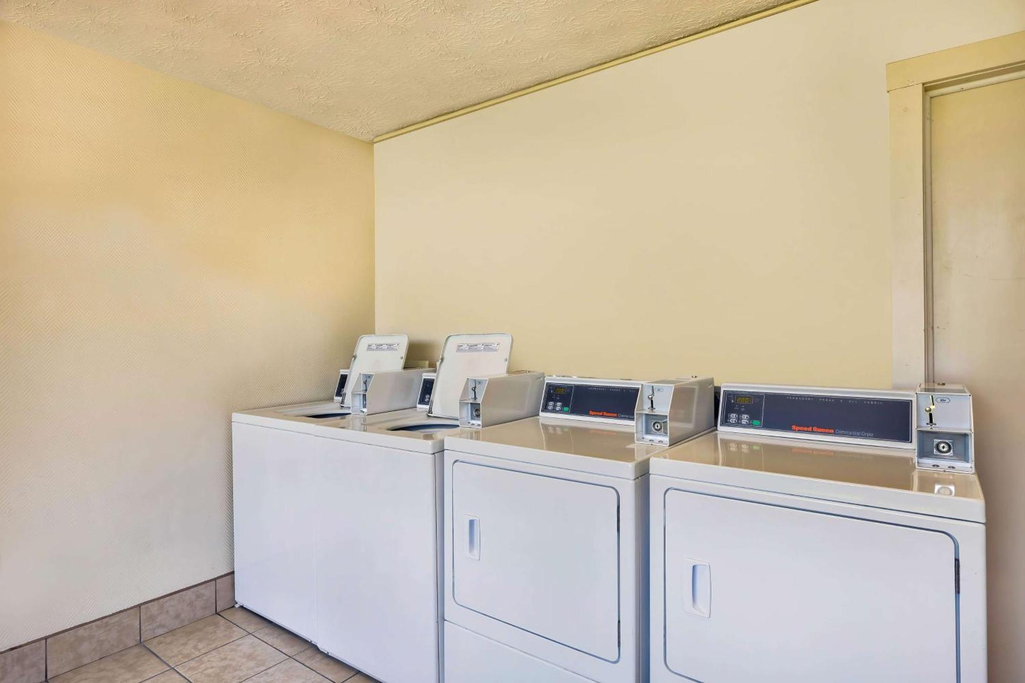 Motel 6-Mount Jackson, Va - Shenandoah Eksteriør bilde